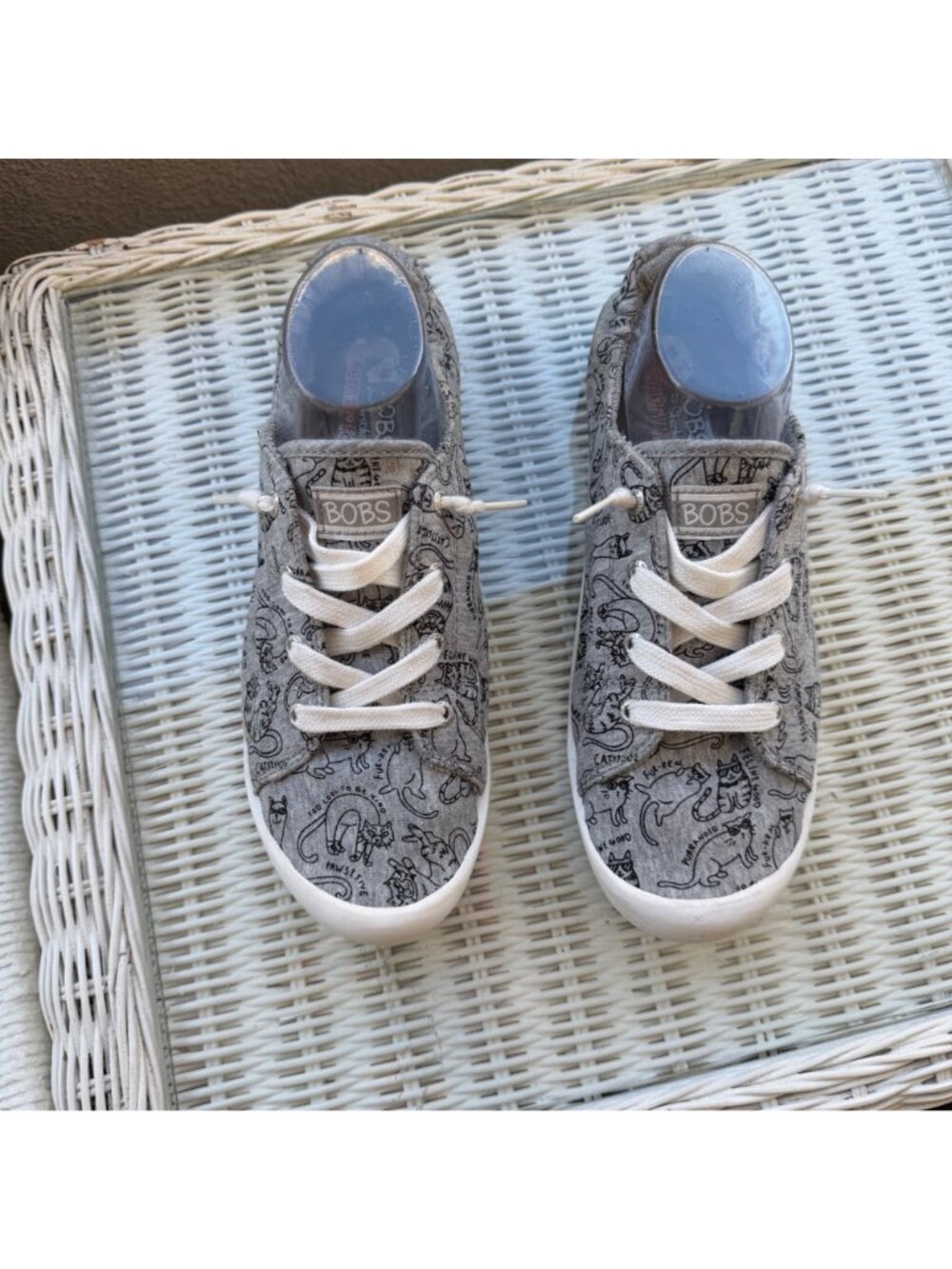 Skechers BOBS Womens Grey Cat Print Casual Sneakers 10 Memory Foam - Picture 2 of 7
